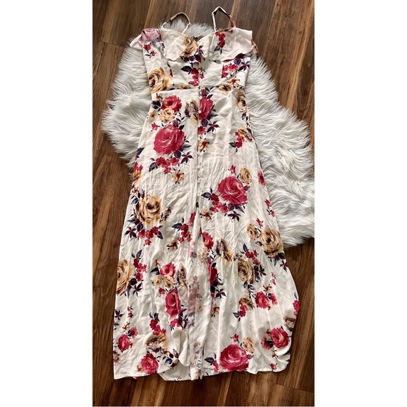 🔴SOLD🔴As U Wish white floral maxi dress - Picture 5 of 10